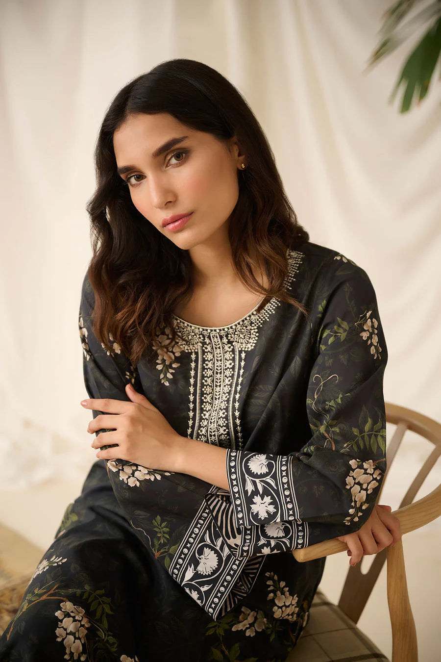 Black Printed Embroidered Kurta