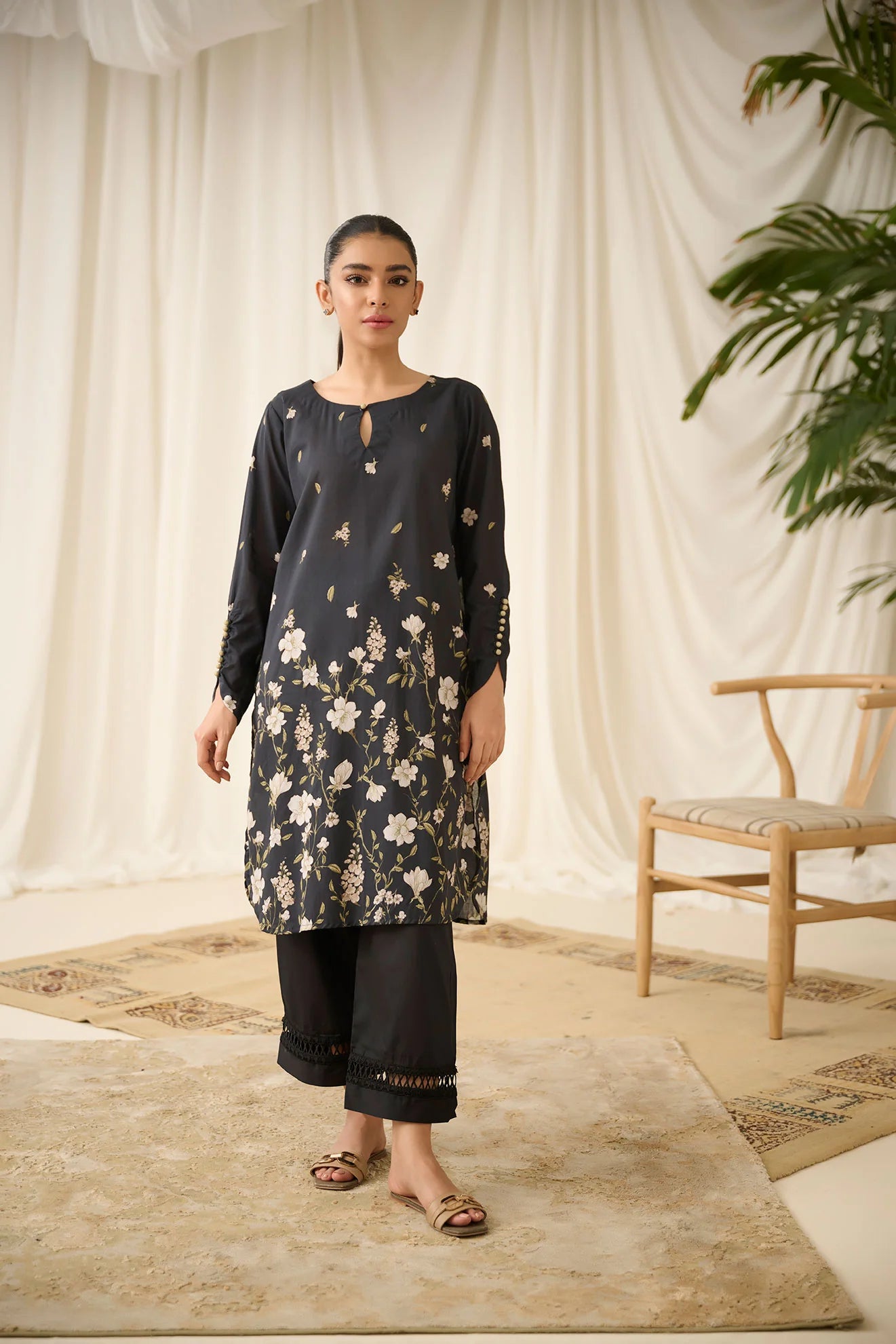 BLACK DIGITAL PRINTED KURTA